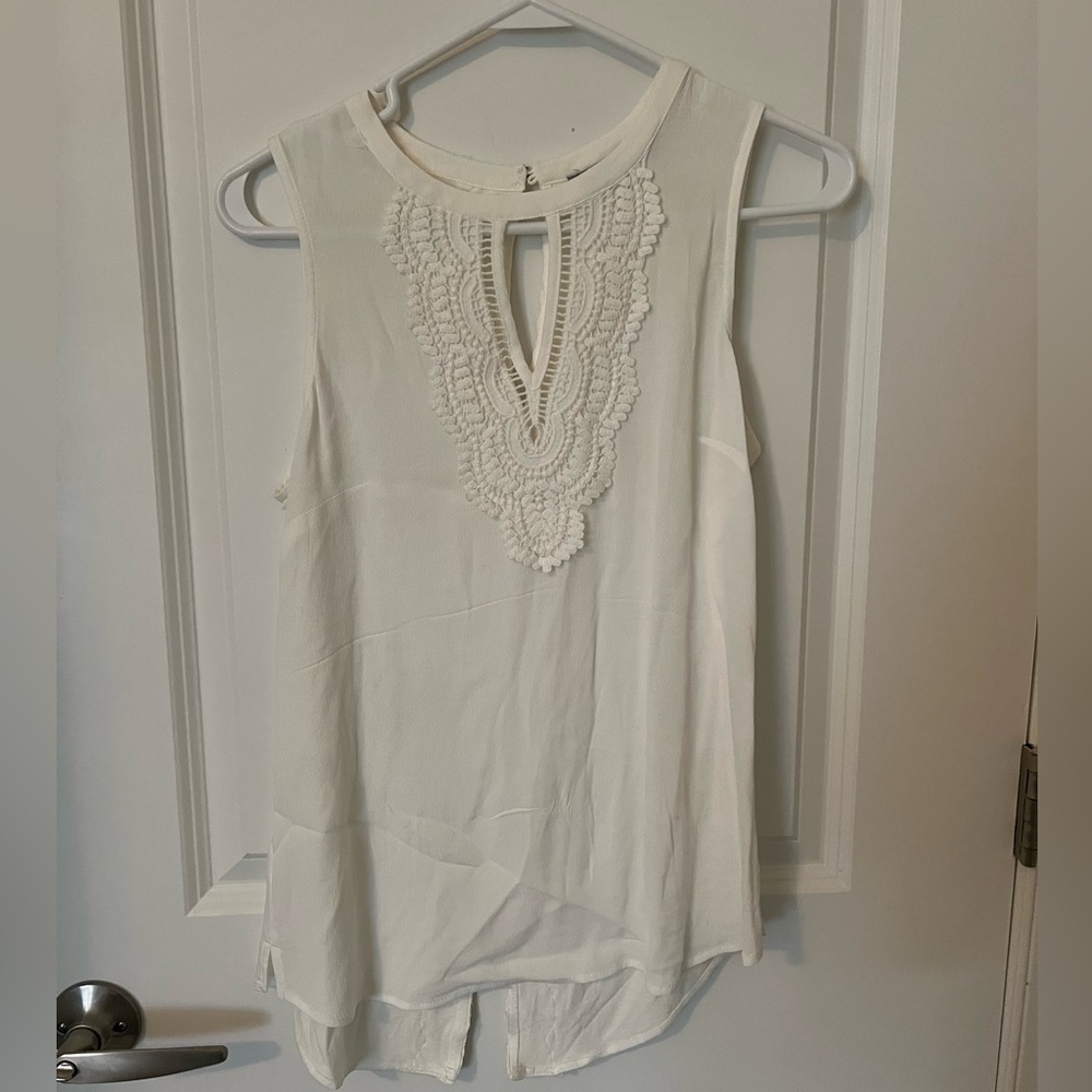 White Daniel Rainn Top - Picture 2 of 4